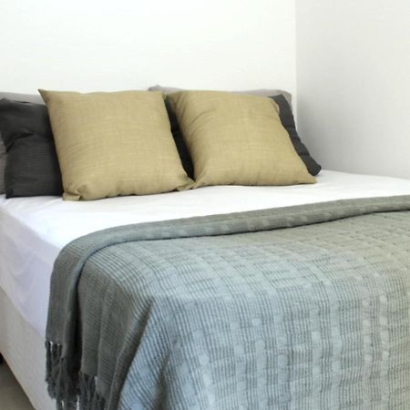 Apartamento Ubatuba Próxima a Praia Grande com Wifi Exterior foto